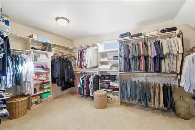 $550,000 | 10229 Avalon, Kansas City, MO 64154