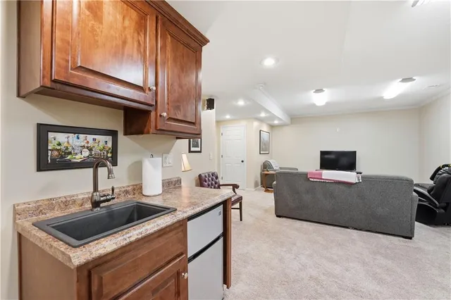 $550,000 | 10229 Avalon, Kansas City, MO 64154