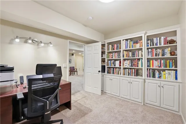 $550,000 | 10229 Avalon, Kansas City, MO 64154