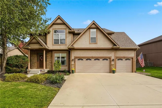 $550,000 | 10229 Avalon, Kansas City, MO 64154