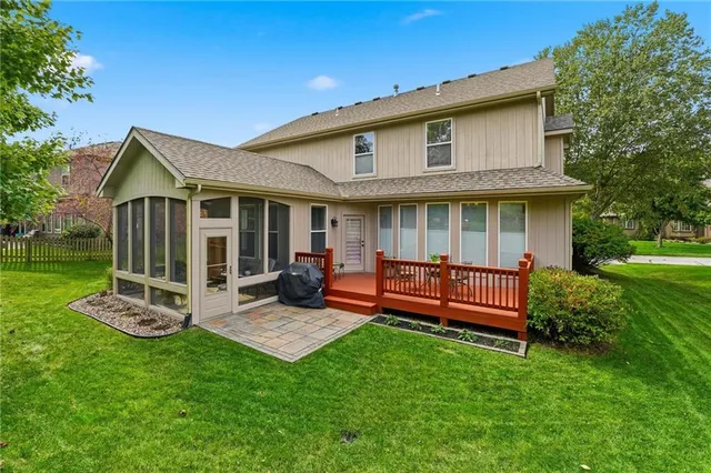 $550,000 | 10229 Avalon, Kansas City, MO 64154