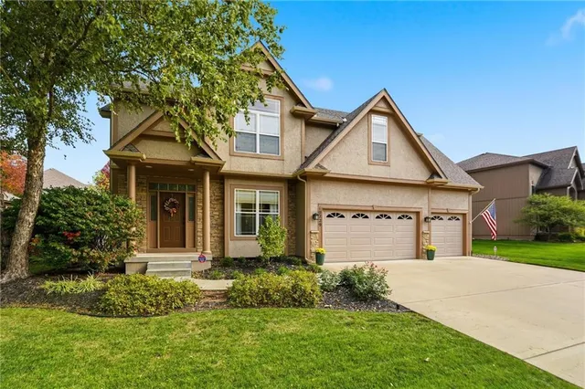 $550,000 | 10229 Avalon, Kansas City, MO 64154