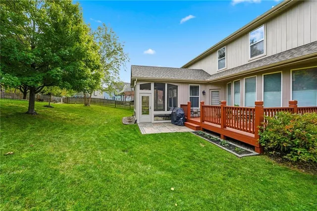 $550,000 | 10229 Avalon, Kansas City, MO 64154