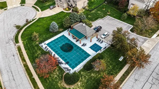 $550,000 | 10229 Avalon, Kansas City, MO 64154