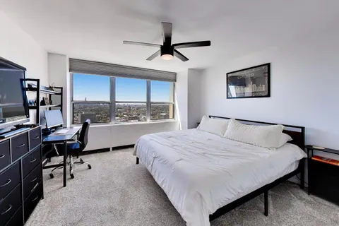 $245,000 | 655 West Irving Park Road, Unit 3117, Chicago, IL 60613