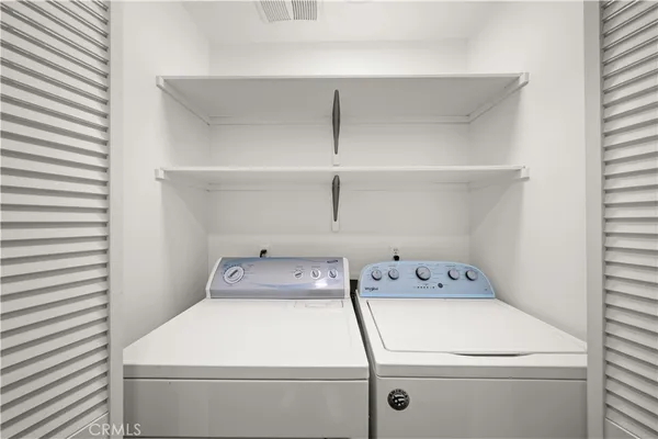 $5,600 | 78 North Sierra Bonita Avenue, Unit 2, Pasadena, CA 91106