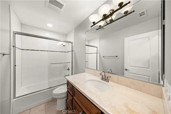 $5,600 | 78 North Sierra Bonita Avenue, Unit 2, Pasadena, CA 91106