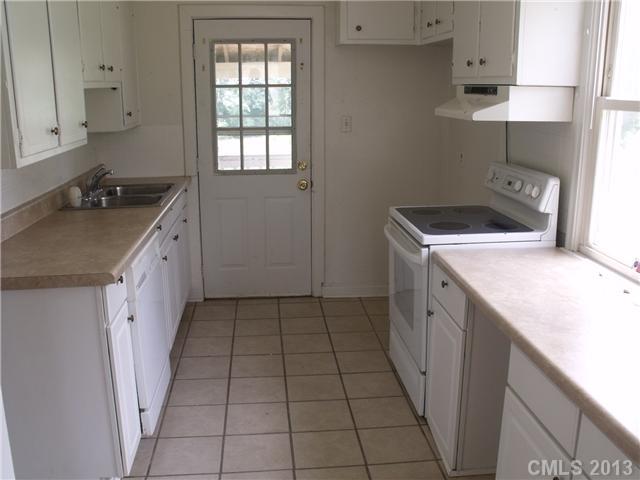 1277 Gold Hill Road Fort Mill, SC 29708 - Photo 3 of 12