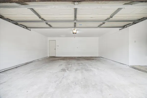 $2,200 | 1864 South Gessner Road, Houston, TX 77063