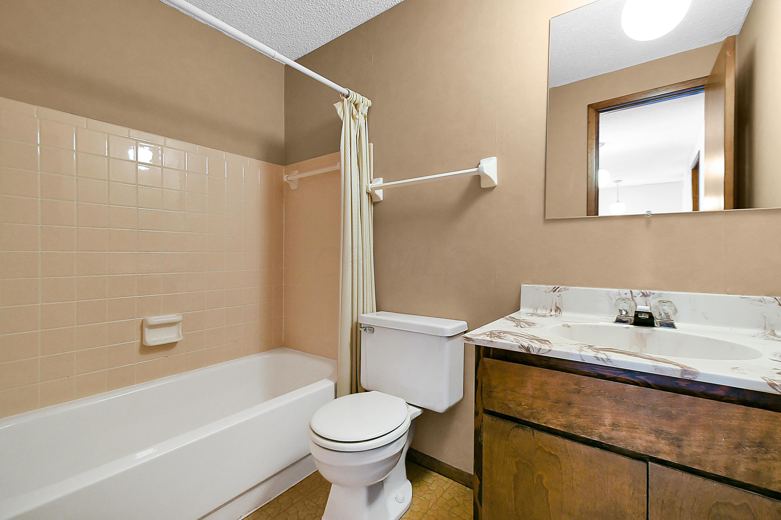 6287 Rutherford Place, Unit B Columbus, OH 43213 - Photo 23 of 36 Gallery Image 23