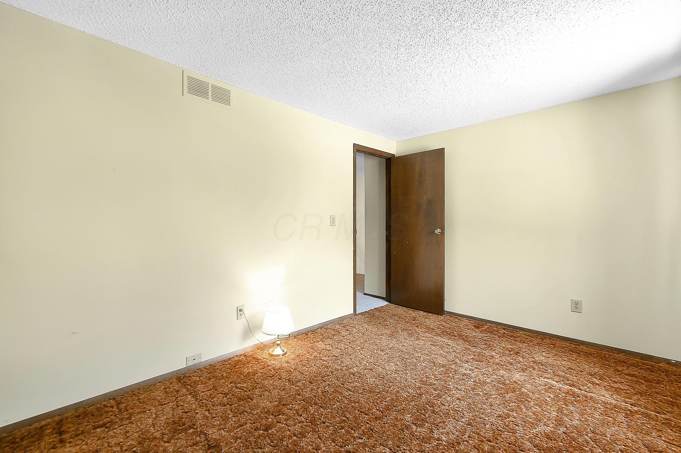 6287 Rutherford Place, Unit B Columbus, OH 43213 - Photo 25 of 36 Gallery Image 25