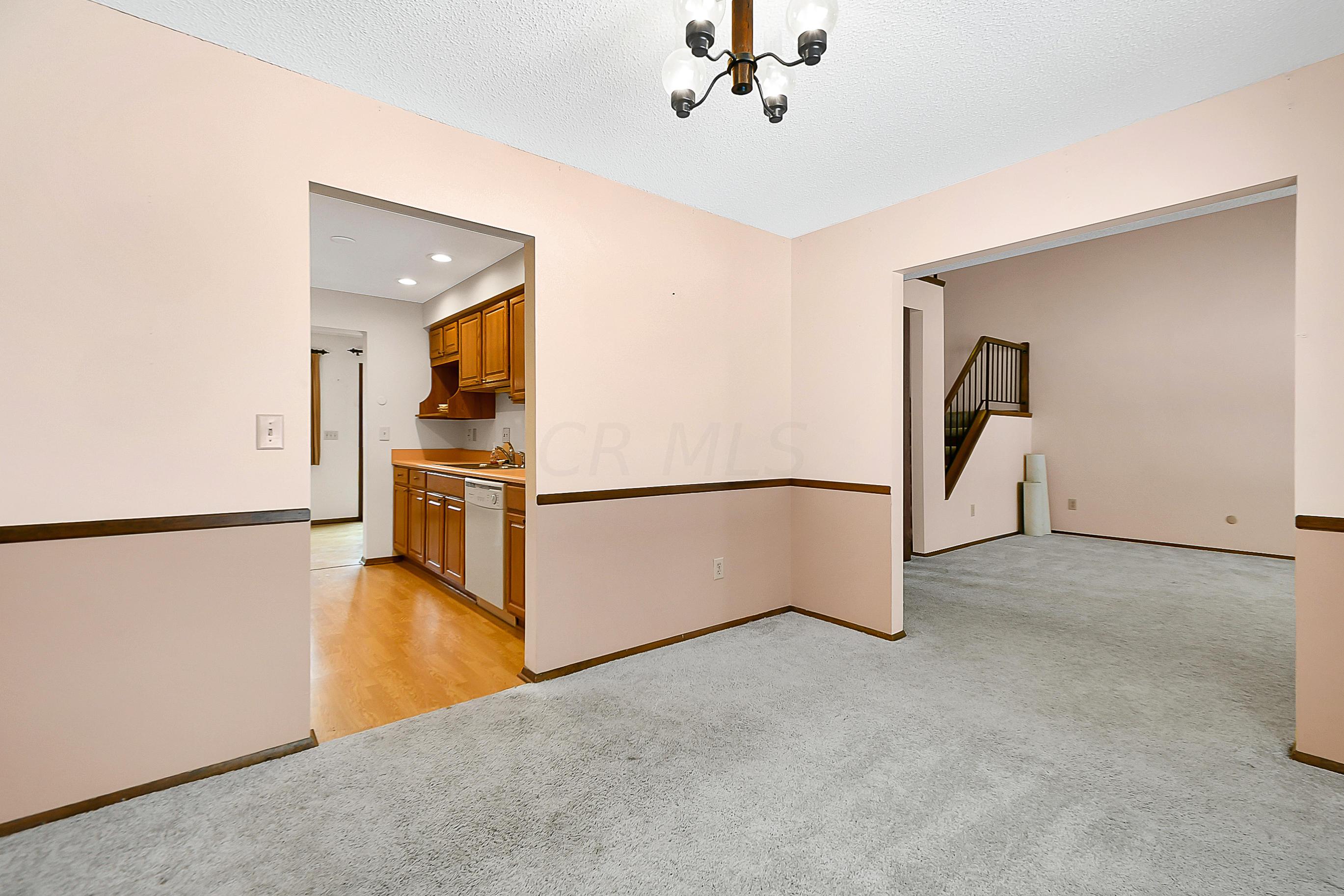 6287 Rutherford Place, Unit B Columbus, OH 43213 - Photo 7 of 36 Gallery Image 7