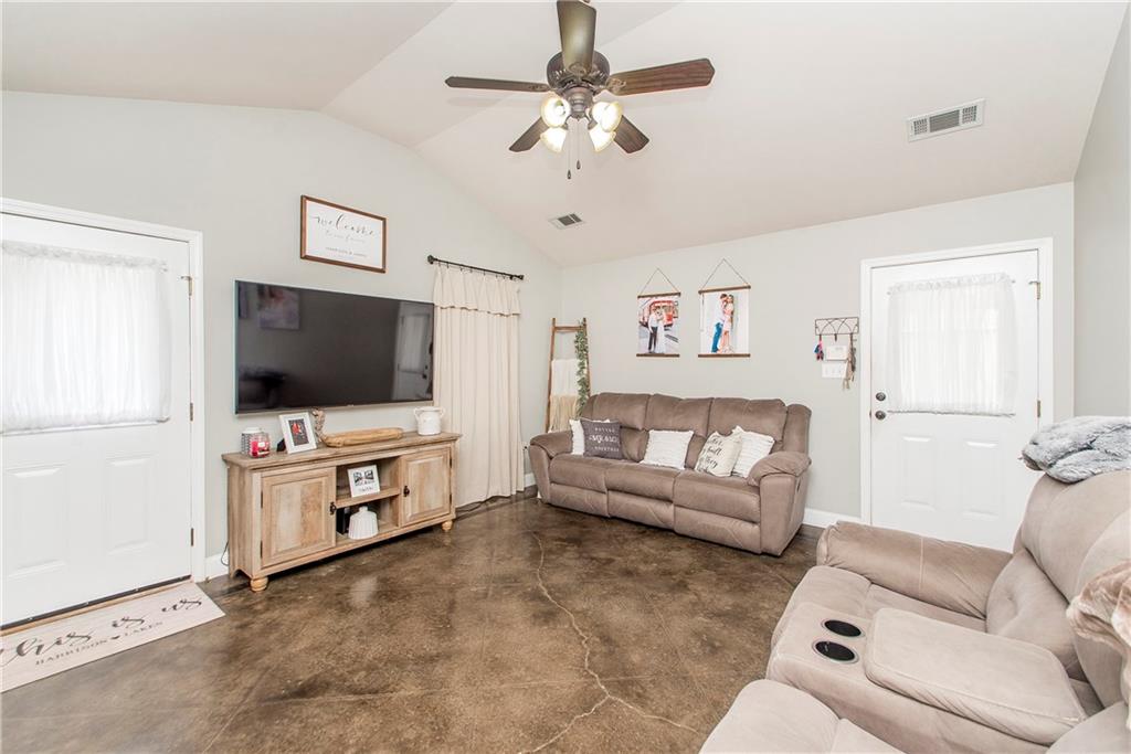 11503 Rabbit Run Hammond, LA 70401 - Photo 5 of 16 Gallery Image 5