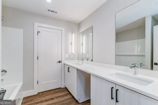 $2,400 | 93 Chateau Drive Southeast, Rome, GA 30161