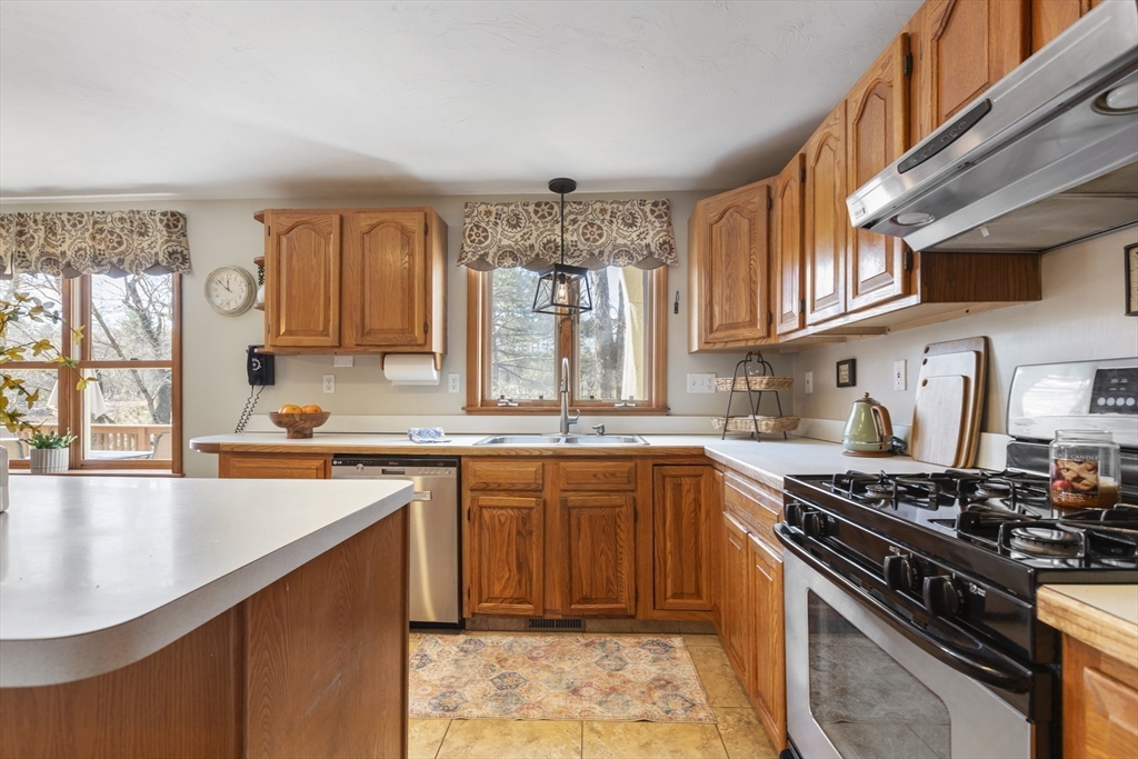 3 Millbrook Road Medway, MA 02053 - Photo 9 of 42 Gallery Image 9