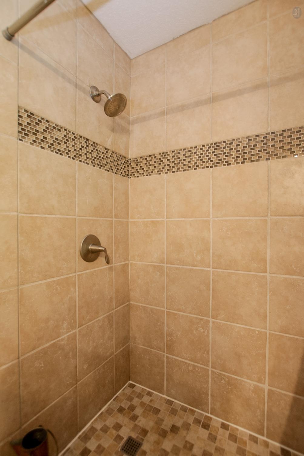 337 Tomlinson Road Lebanon, TN 37087 - Photo 20 of 27 a bathroom with a shower
