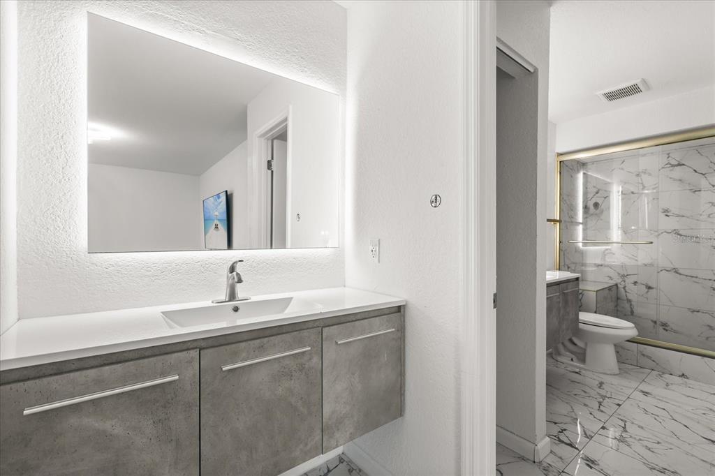 5168 Conroy Road, Unit 25 Orlando, FL 32811 - Photo 14 of 26