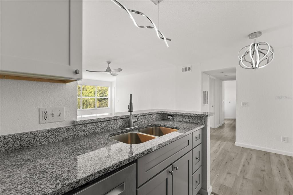 5168 Conroy Road, Unit 25 Orlando, FL 32811 - Photo 7 of 26