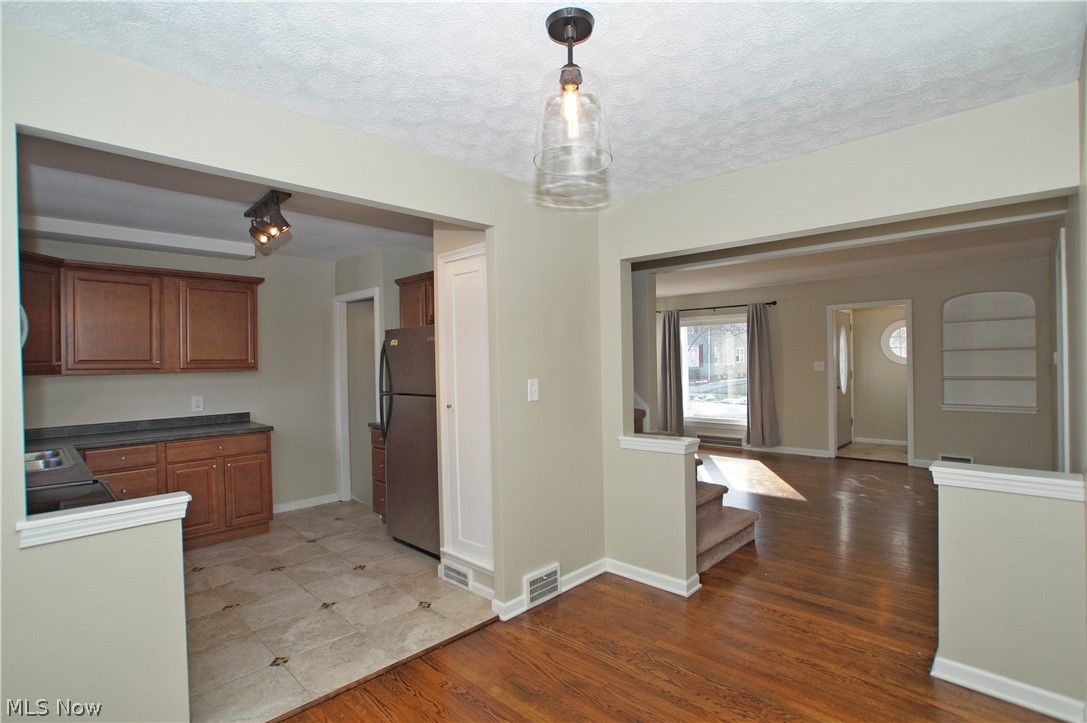 1161 Piermont Road Cleveland, OH 44121 - Photo 27 of 30
