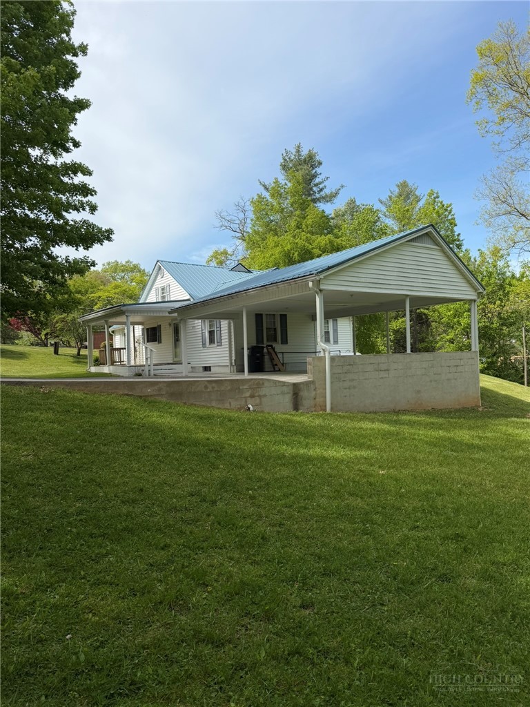 272 Ballpark Road Sparta, NC 28675 - Photo 13 of 50