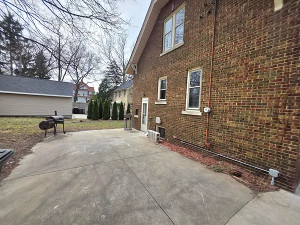 $399,900 | 1640 North 69th Street, Wauwatosa, WI 53213