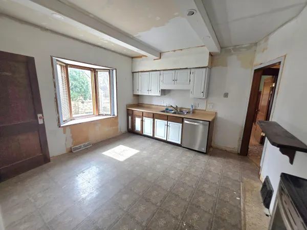 $399,900 | 1640 North 69th Street, Wauwatosa, WI 53213