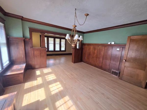 $399,900 | 1640 North 69th Street, Wauwatosa, WI 53213