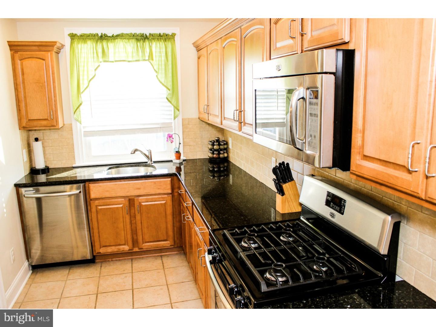 4060 Lasher Road Drexel Hill, PA 19026 - Photo 10 of 20 Kitchen