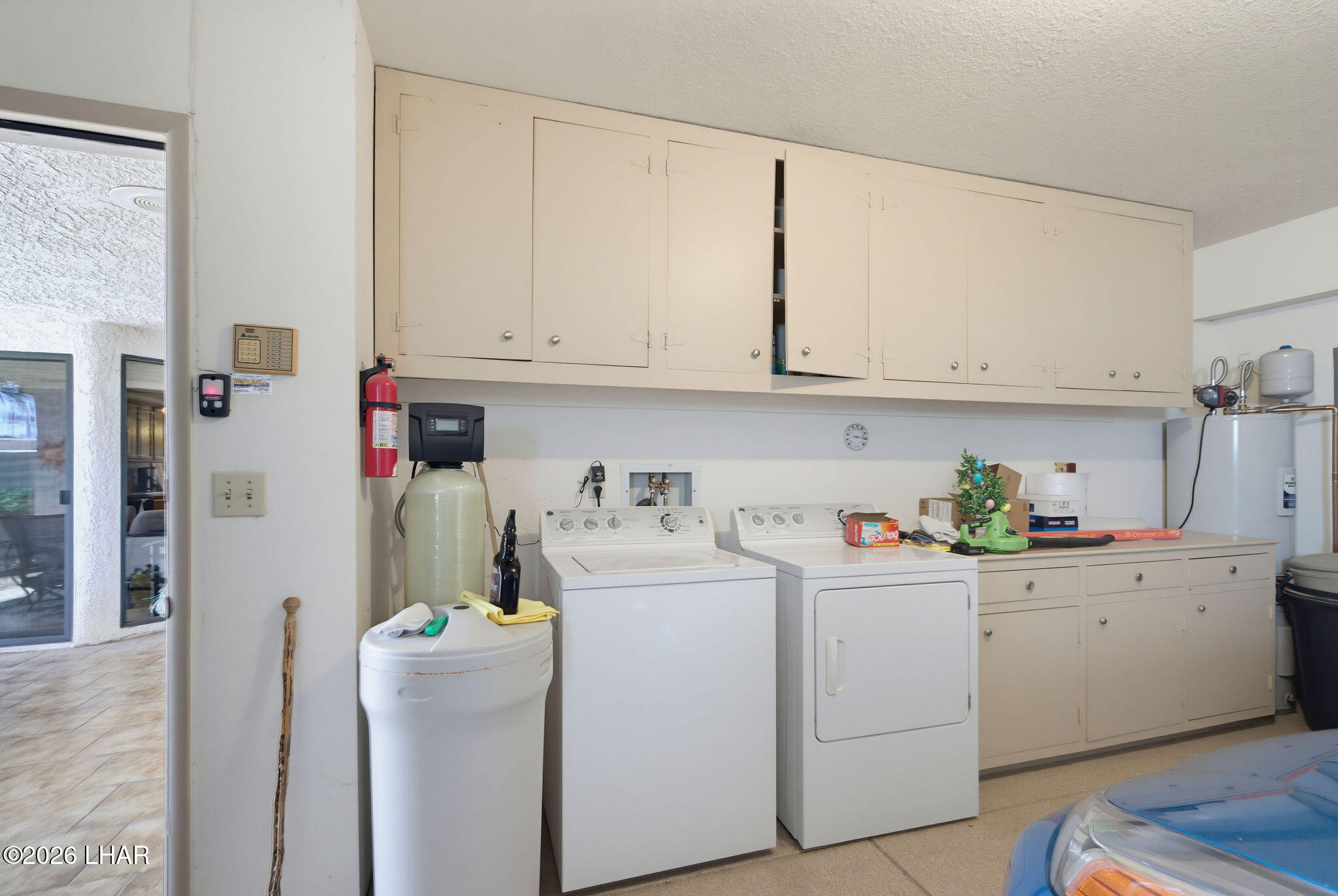 375 London Bridge Road, Unit 40 Lake Havasu City, AZ 86403 - Photo 28 of 39 Laundry in the Garage