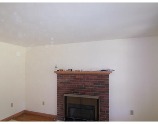 20 Spaulding Road Chelmsford, MA 01824 - Photo 4 of 11
