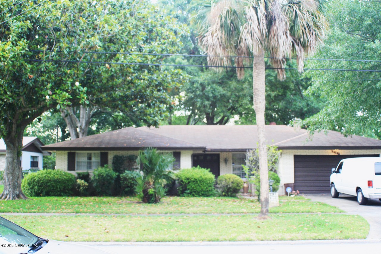 8547 Vermanth Road Jacksonville, FL 32211 - Photo 1 of 19 FRONT OF HOUSE