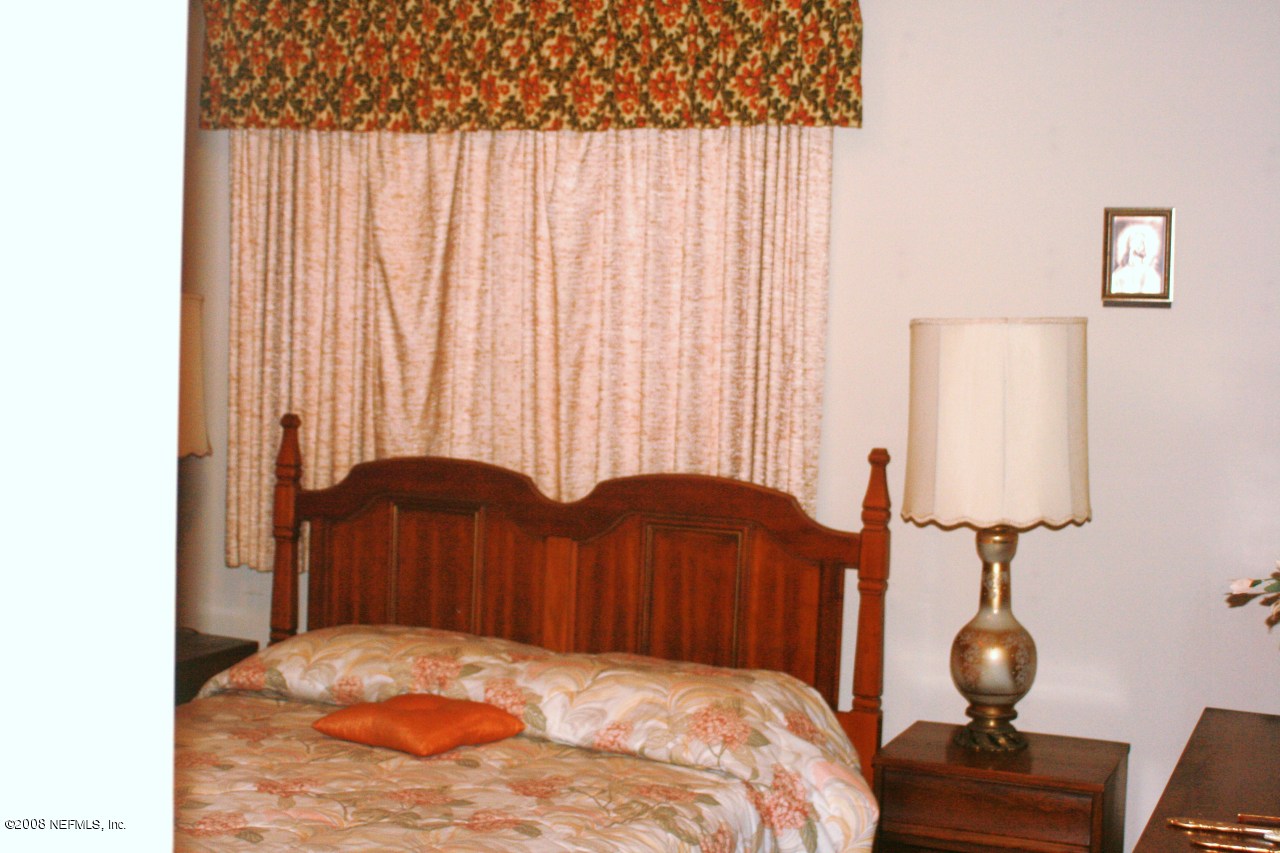 8547 Vermanth Road Jacksonville, FL 32211 - Photo 12 of 19 BEDROOM 1