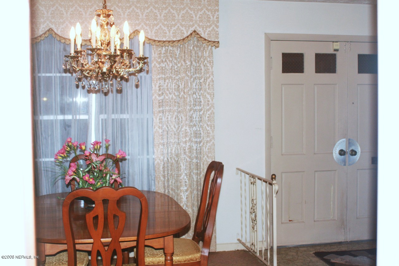 8547 Vermanth Road Jacksonville, FL 32211 - Photo 5 of 19 FORMAL DINING ROOM