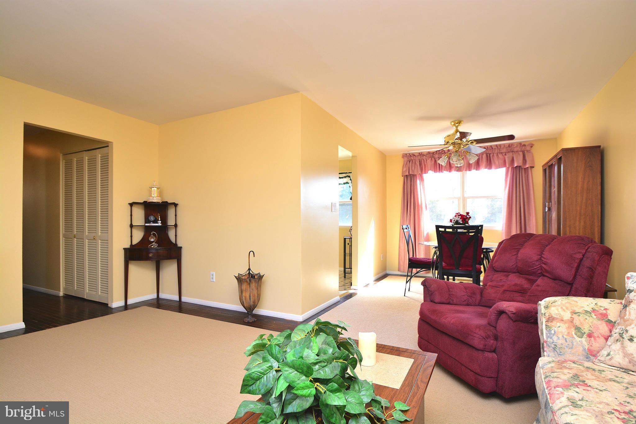 9203 Sandra Park Road Perry Hall, MD 21128 - Photo 14 of 19 Living Room