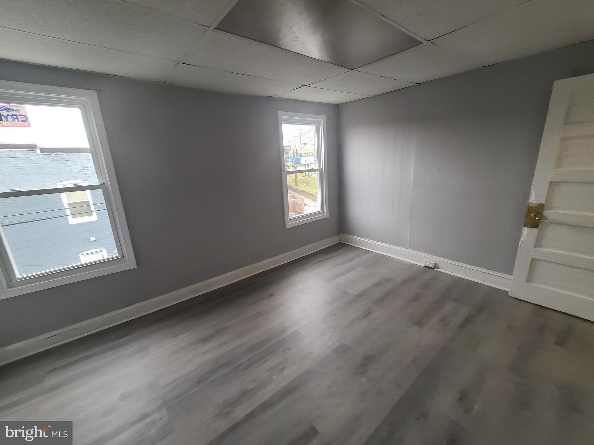 404 North Franklintown Road Baltimore, MD 21223 - Photo 3 of 46