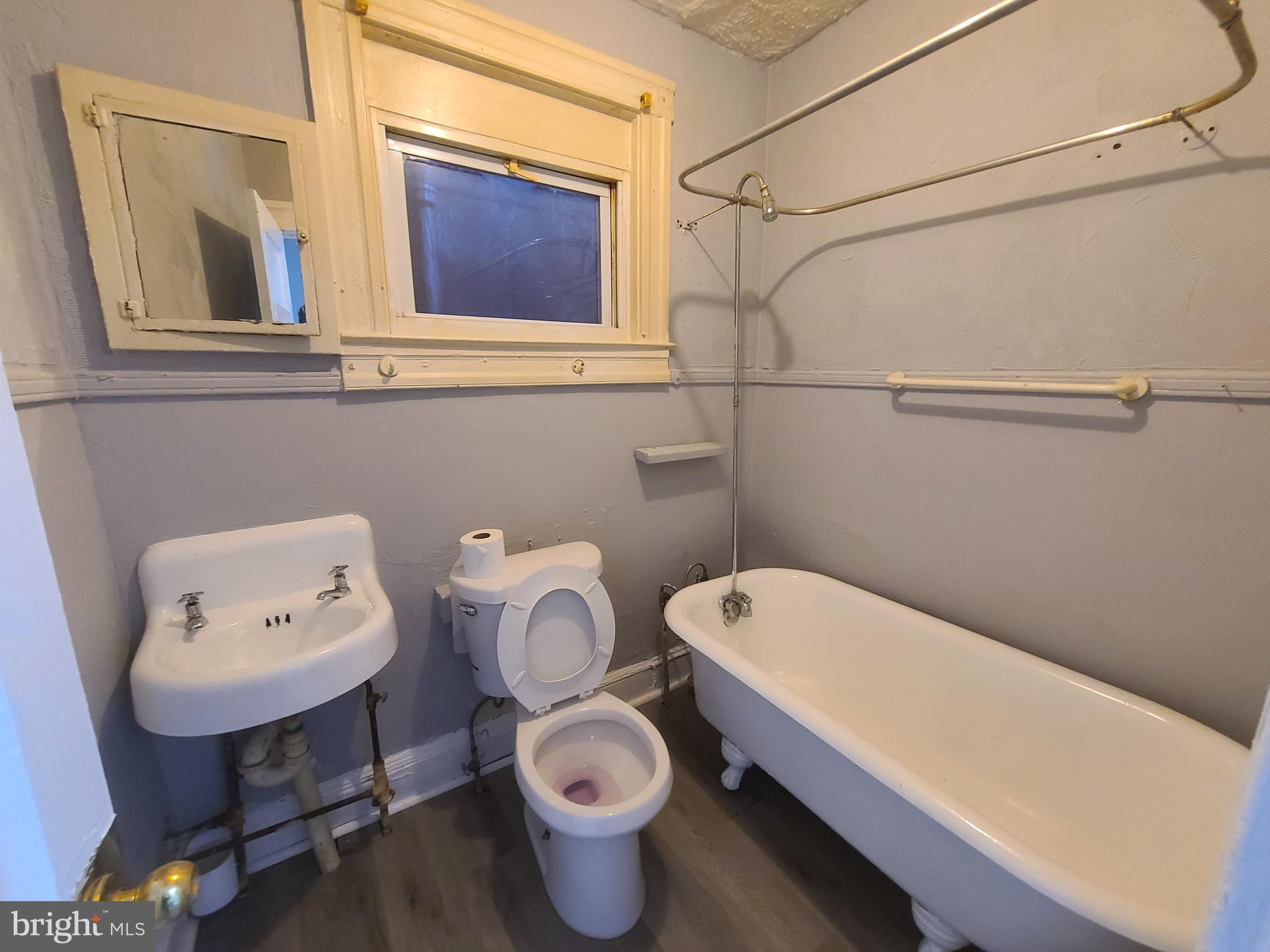 404 North Franklintown Road Baltimore, MD 21223 - Photo 33 of 46