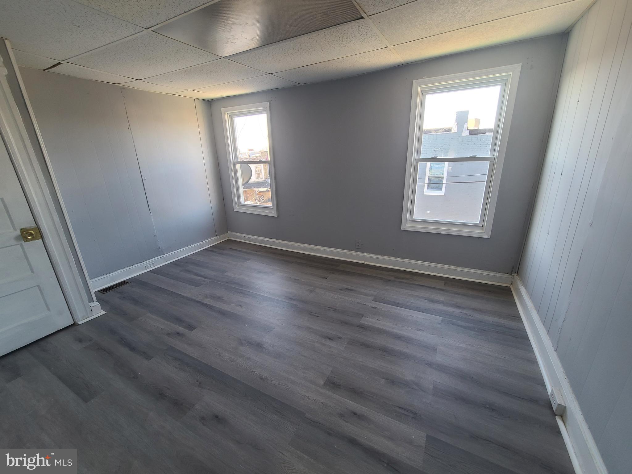 404 North Franklintown Road Baltimore, MD 21223 - Photo 7 of 46