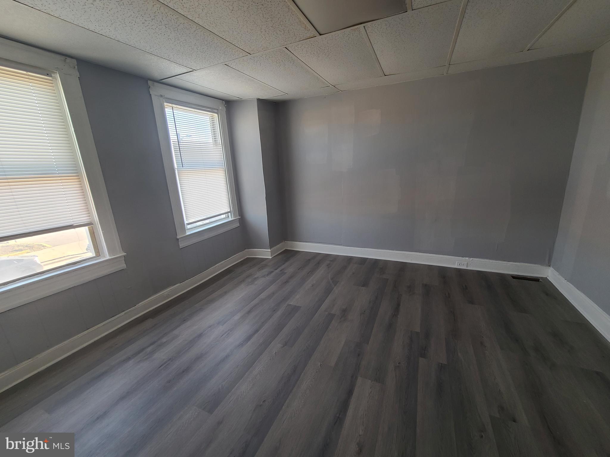 404 North Franklintown Road Baltimore, MD 21223 - Photo 9 of 46