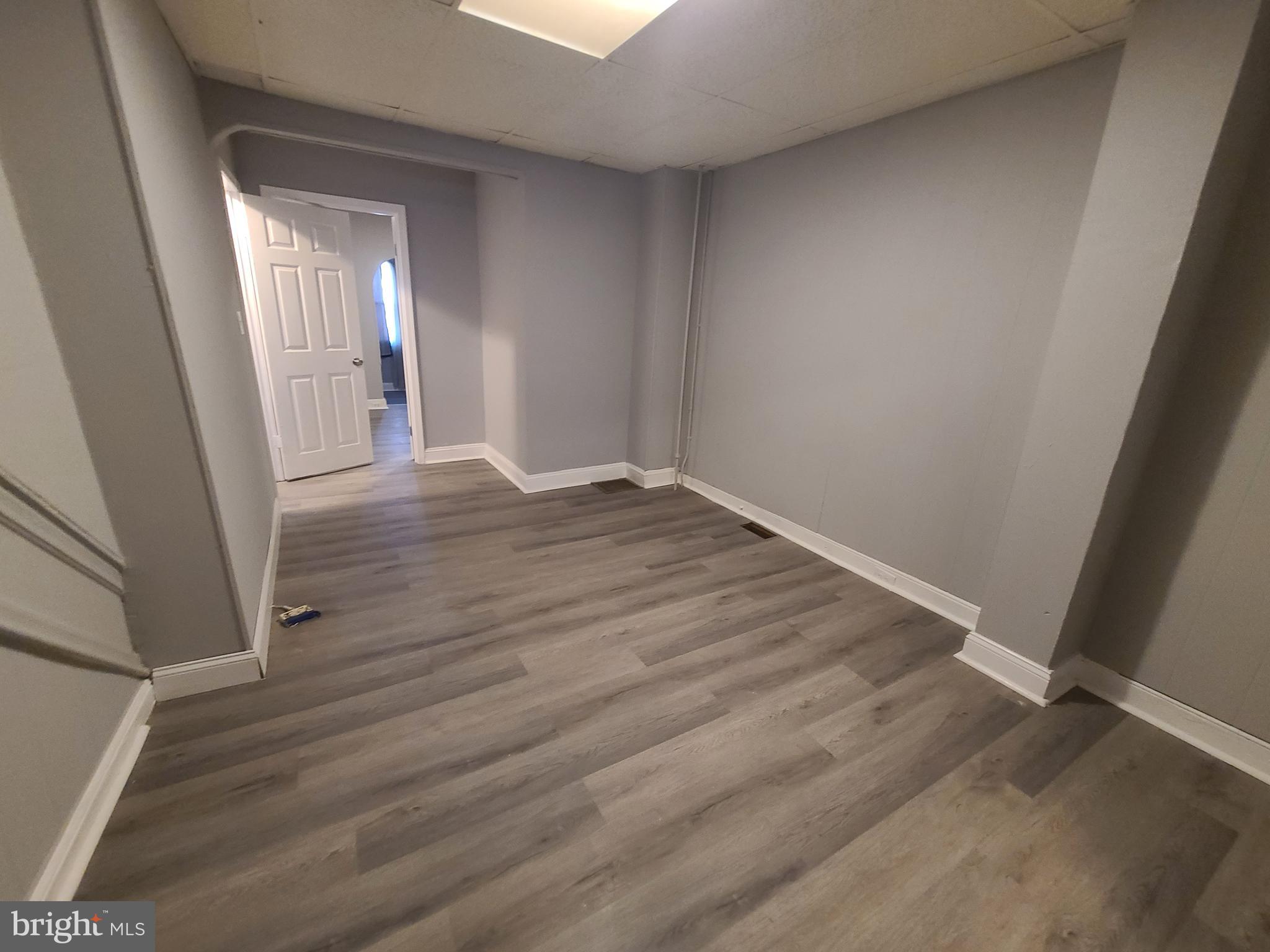 404 North Franklintown Road Baltimore, MD 21223 - Photo 10 of 46