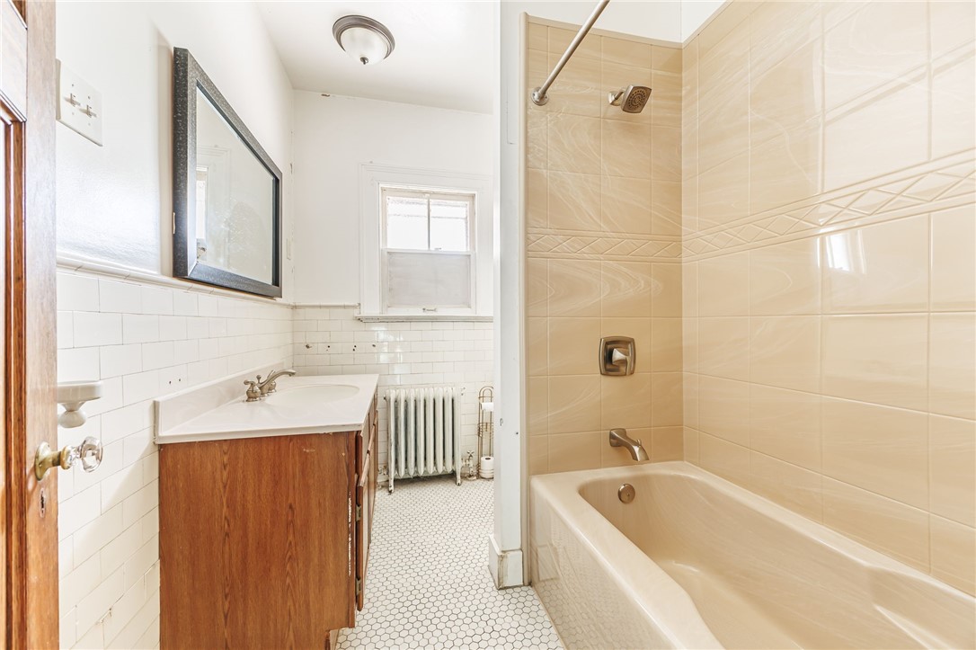 901 Main Street East Rochester, NY 14445 - Photo 31 of 43 Upstairs Full Bath