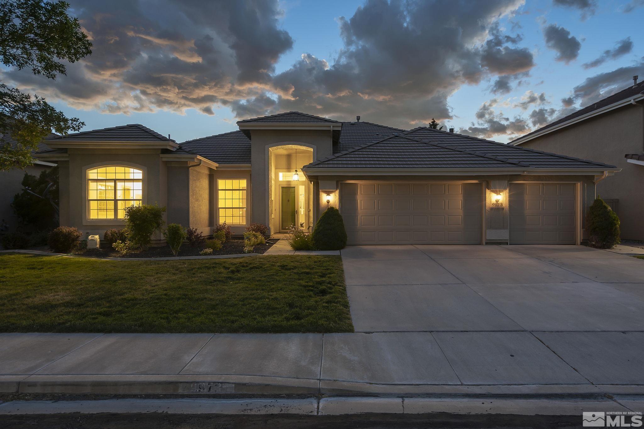 9973 Rio Bravo Drive Reno, NV 89521 - Photo 2 of 38 Photo 2