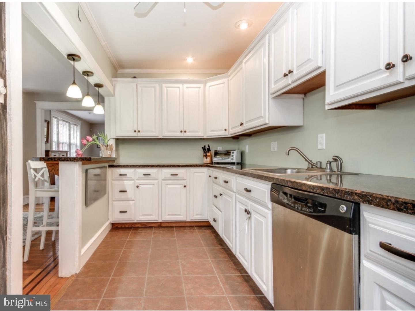 321 Wellesley Road Philadelphia, PA 19119 - Photo 5 of 24 Gallery Image 5