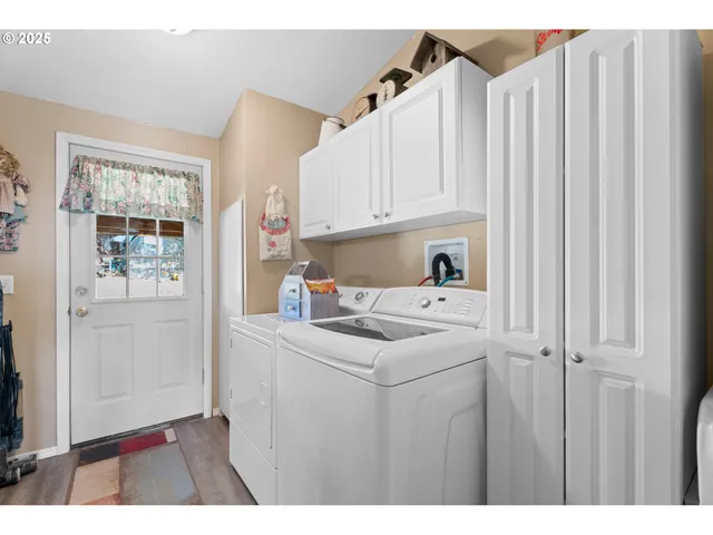 $799,000 | 18863 South Ring Crest Drive, Mulino, OR 97042