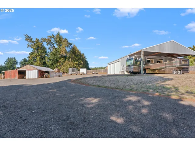$799,000 | 18863 South Ring Crest Drive, Mulino, OR 97042