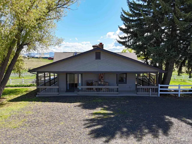 $2,600,000 | 56922 South S Highway, Harrison, ID 83833