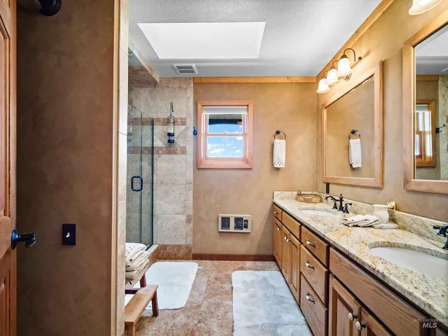 $2,600,000 | 56922 South S Highway, Harrison, ID 83833