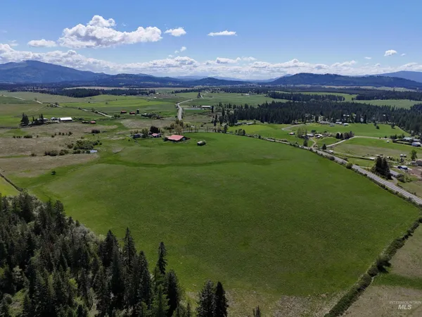 $2,600,000 | 56922 South S Highway, Harrison, ID 83833