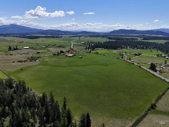 $2,600,000 | 56922 South S Highway, Harrison, ID 83833