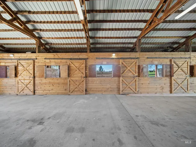 $2,600,000 | 56922 South S Highway, Harrison, ID 83833