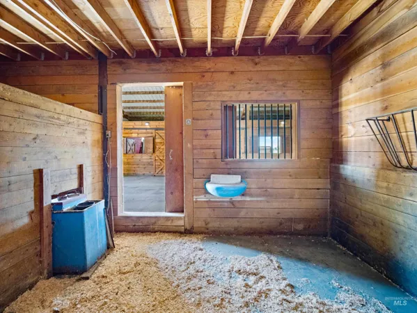 $2,600,000 | 56922 South S Highway, Harrison, ID 83833